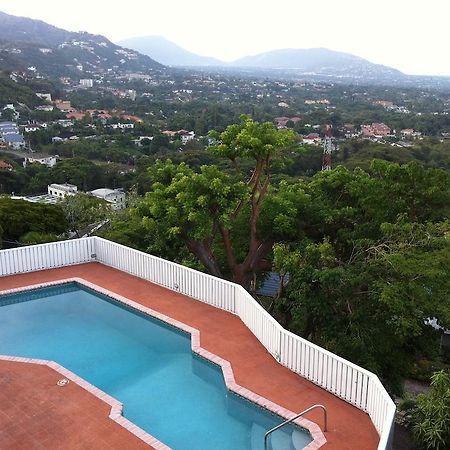 Hill Top Kingston Jamaica Exteriör bild