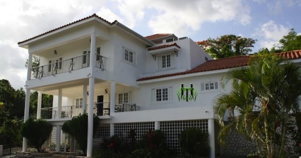 Hill Top Kingston Jamaica Exteriör bild
